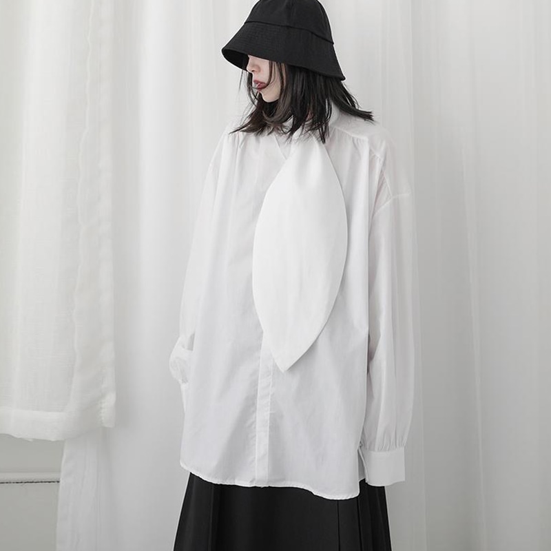 女性用長袖シャツ無地シンプルカジュアル春新作ファッションパーソナリティネクタイ日本の無地レディースシャツシンプルで用途の広いカジュアルレディースシャツ