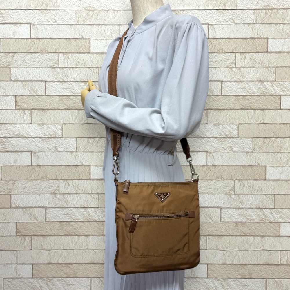 プラダ ショルダーバッグ ナイロン BT0716 ブラウン PRADA 中古