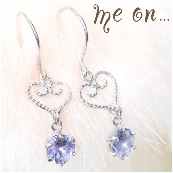 me on... オープンハート タンザナイト K14WG フックピアス 発送目安２-３週間