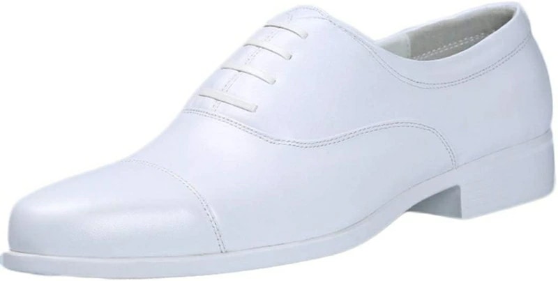 ビジネスシューズ メンズ ポインテッドトウ レースアップ パンチング 通気性 ドレスシューズ 編み上げ フラットヒール ヒモ靴 防滑 革靴 防水 ウォーキングシューズ 外羽根 カジュアル 紳士靴 営