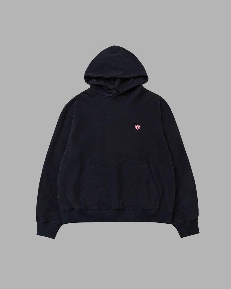 【THE MUSEUM VISITOR】 TV HEART LOGO HOODY : BLACK
