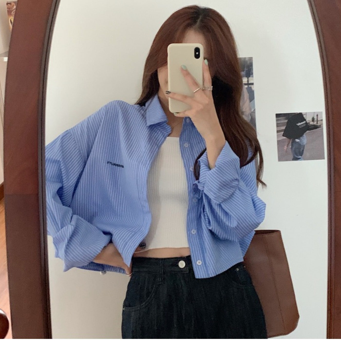 ストライプ シャツ トップス ショート ショート丈 長袖 襟付き ストレート かわいい 可愛い きれいめ シンプル カジュアル おしゃれ お洒落 かっこいい 可愛い 女子 こなれ感