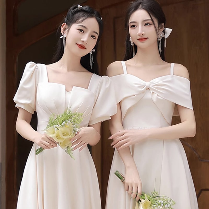 シャンパンサテンブライズメイドドレス 23 の新作ファッショナブルでシンプルなシスターフッドイブニングドレス女性用
