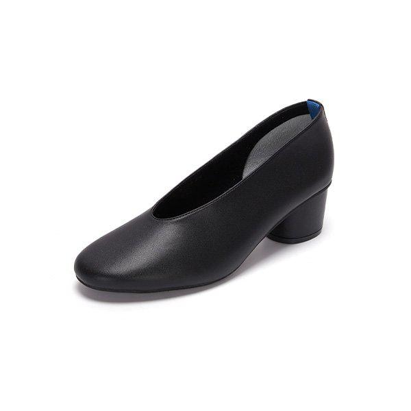 M.ケイト牛革スキンパンプスブラック516323103AA