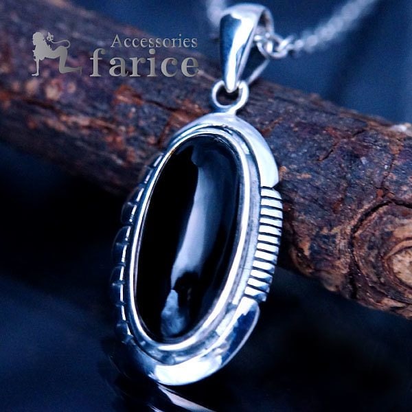 天然石 オニキス 縁取り飾り彫りロングオーバル型プレート インディアンジュエリー ペンダント