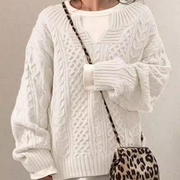 レディース トップス ニット セーター プルオーバー 長袖 萌袖 襟なし ワイド オーバーサイズ もこもこ ふわふわ ふっくら 伸縮性 かわいい 大人可愛い きれいめ シンプル カジュアル おしゃれ