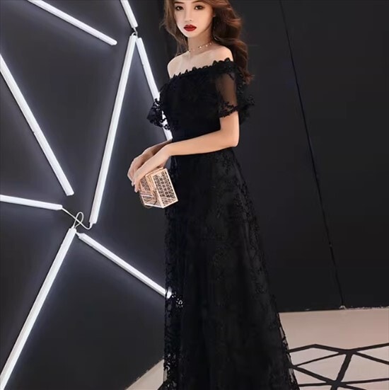 個性的 イブニングドレス パーティドレス ワンショルダー ワンピドレス ロング丈 袖なし ドロップショルダー オフショルダー 襟なし レース ウエストマーク バックコンシャス 透け感 かわいい