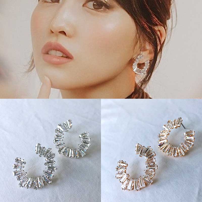 【正規品】 TWICE 着用. カーブキュービックピアス