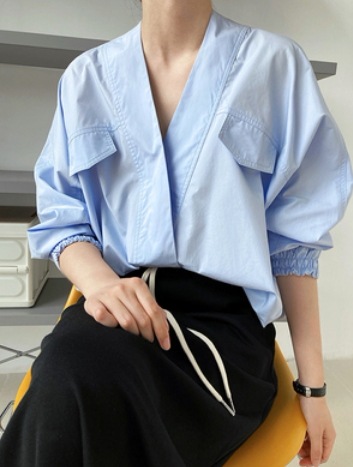 無地七分袖ブラウス トップス スキっパー Vネック ホワイト ブルー ブラック 爽やか 可愛い きれいめ シンプル カジュアル 上品 おしゃれ かっこいい レトロ アジアン 可愛い