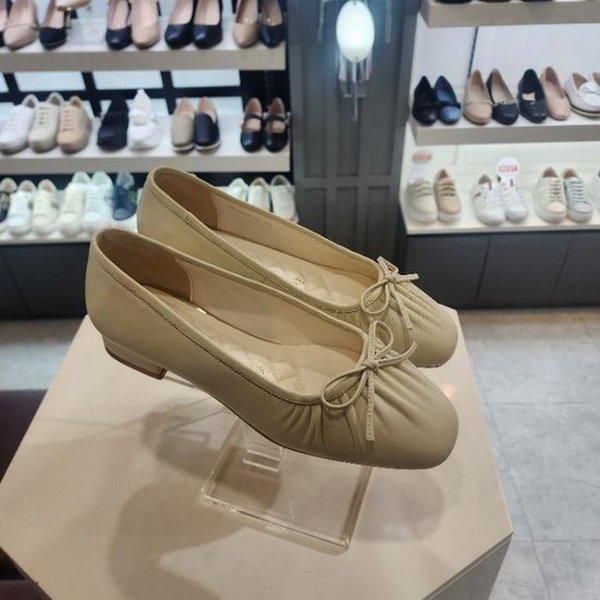 HC10 女性アイボリーフラットシューズ2cm LCWD73U61339 (45807843)