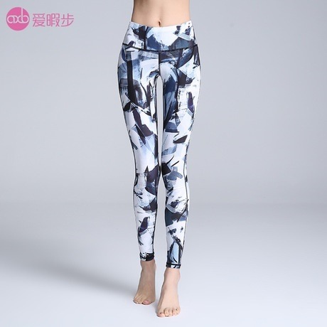 春夏の健康なヨガとヨガの女性ファッションヨガのハイエンドの女性は季节を问わずに捺染の速乾 2019 を