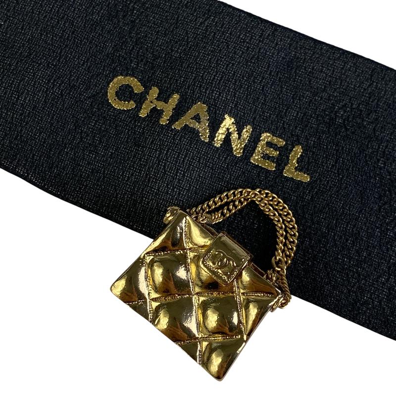 【最終処分SALE】CHANEL シャネル ココマーク 02 P バッグ型 ブローチ ゴールド A-5765 30,225円