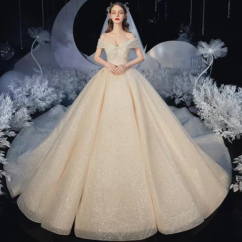 新品ウェディングドレス ウエディングドレス白 パーティー 可愛いビーズ 花嫁ロングドレス 結婚式 トレーンライン 二次会 フォームドレス お呼ばれ 挙式hs6591