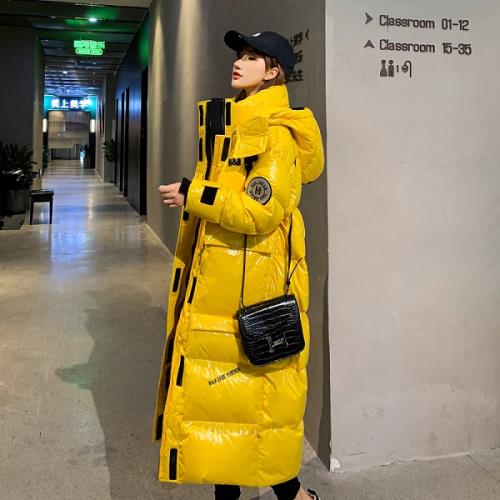 【即納】アウター ダウンコート ダウンジャケット 防寒 あったかい 可愛い 無地 フード付き 秋 冬 長袖 ロング丈 オルチャン 光沢 カジュアル 英字 ビビットカラー ベンチコート 内ポケット アウ