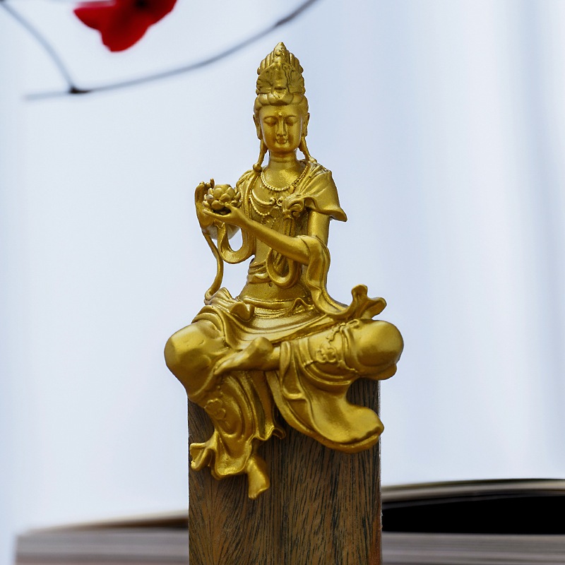 手作 持蓮観音菩薩像 金色の光と祝福の守護菩薩像書斎やリビングで幸福と安らぎをもたらす