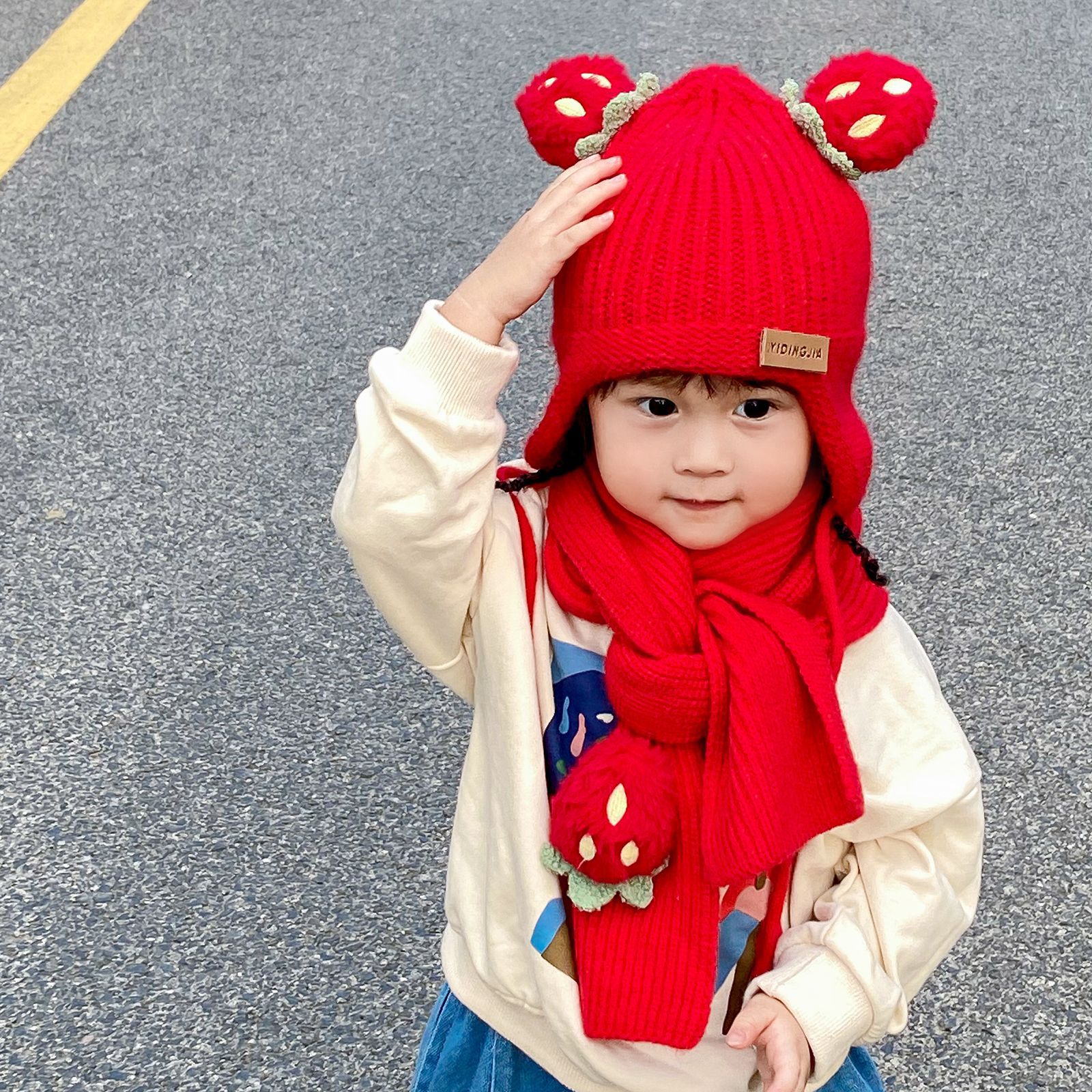 k425 子供用編み物キット 秋冬新作 子供用帽子 ベビーウール帽子 スカーフセット イチゴ