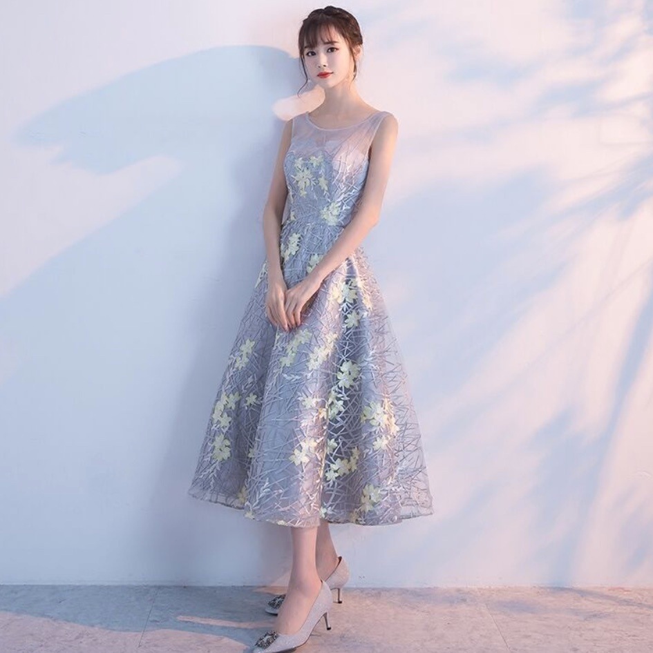 イヴニングドレス パーティードレス グレー レース 花柄 フラワー ノースリーブ 膝丈 韓国 レディース オルチャン 刺繍 レース 背中開き 背中見せ バックコンシャス ヘルシー