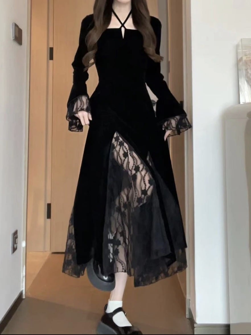 エレガントなレースステッチブラックホルターネックベルベットドレスレディース冬ハイエンドスリットリトルブラックドレス