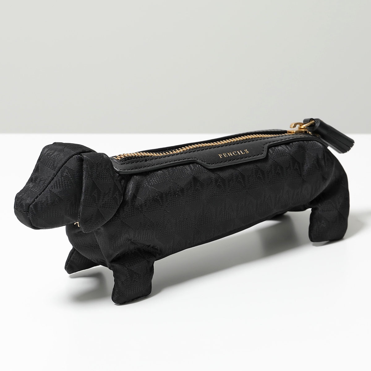 ANYA HINDMARCH アニヤハインドマーチ ポーチ Pens And Pencils Dog 182836 レディース ペンケース 化粧ポーチ コスメポーチ 小物入れ Black