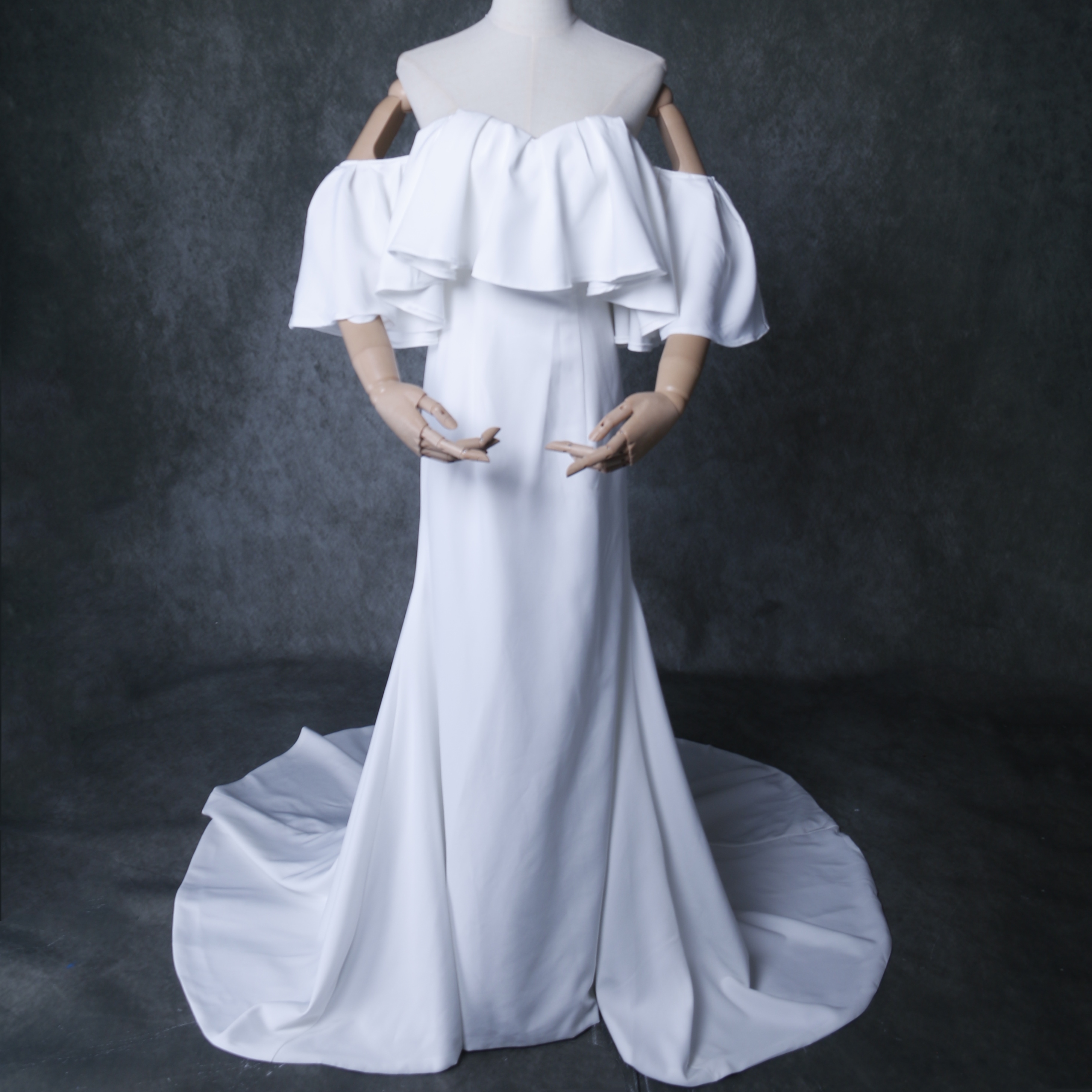 クラシカル パーティードレス オフホワイト オフショルダー クレープ生地 ファスナー 2次会 前撮り