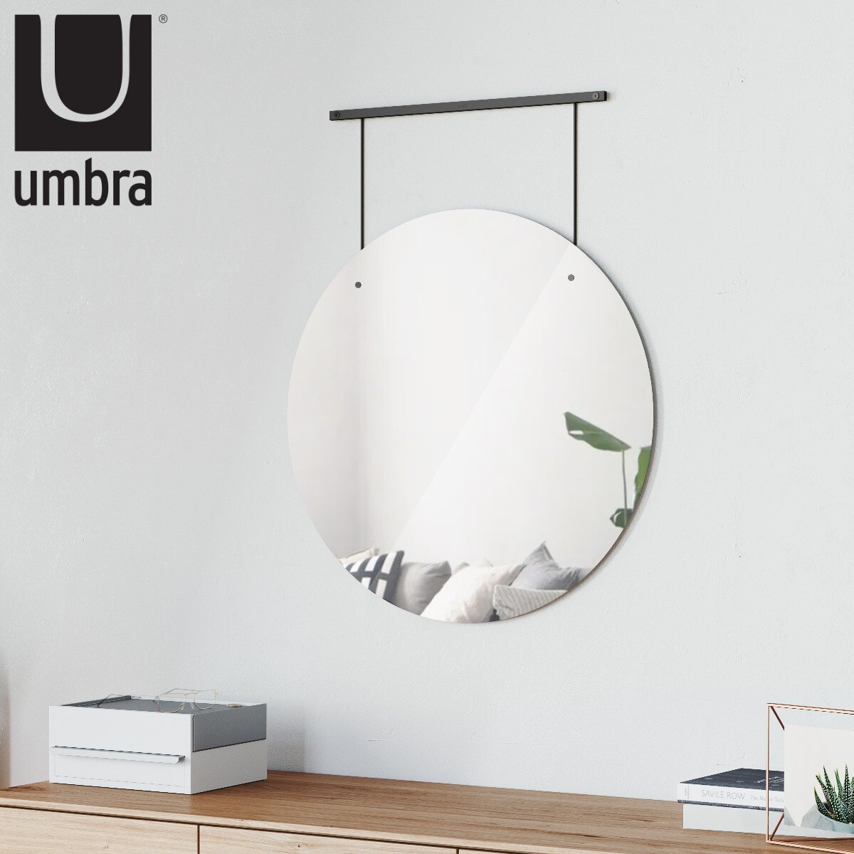 umbra イグジビット ミラー 直径61cm アンブラ 鏡 壁掛け ウォール かがみ 丸 アイアンバー 洗面 玄関 リビング 北欧風 大きめ おしゃれ スタイリッシュ ノンフレーム