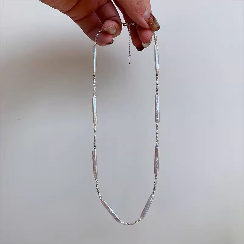 バロックスモールシルバーバー特別な形をした淡水ネックレス気質インターネットセレブセレブセレブシンプルなギャラクシー壊れたシルバークラビクルチェーン