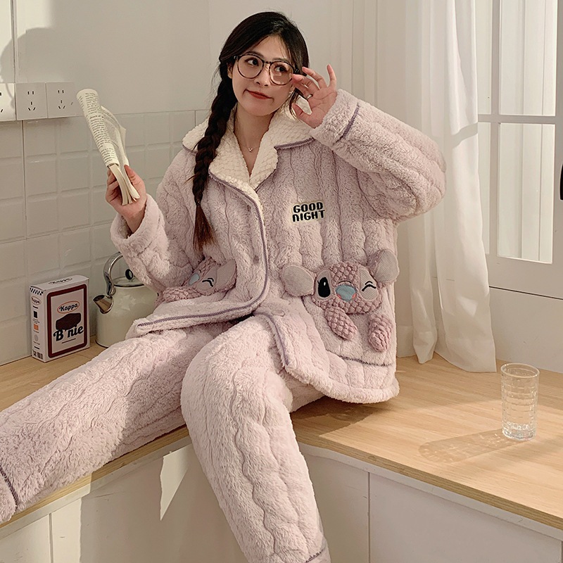 秋と冬のレディースパジャマ3層キルティング厚くプラスベルベットコーラルベルベットプリンセススタイルは外で着ることができます甘くて暖かいホーム服