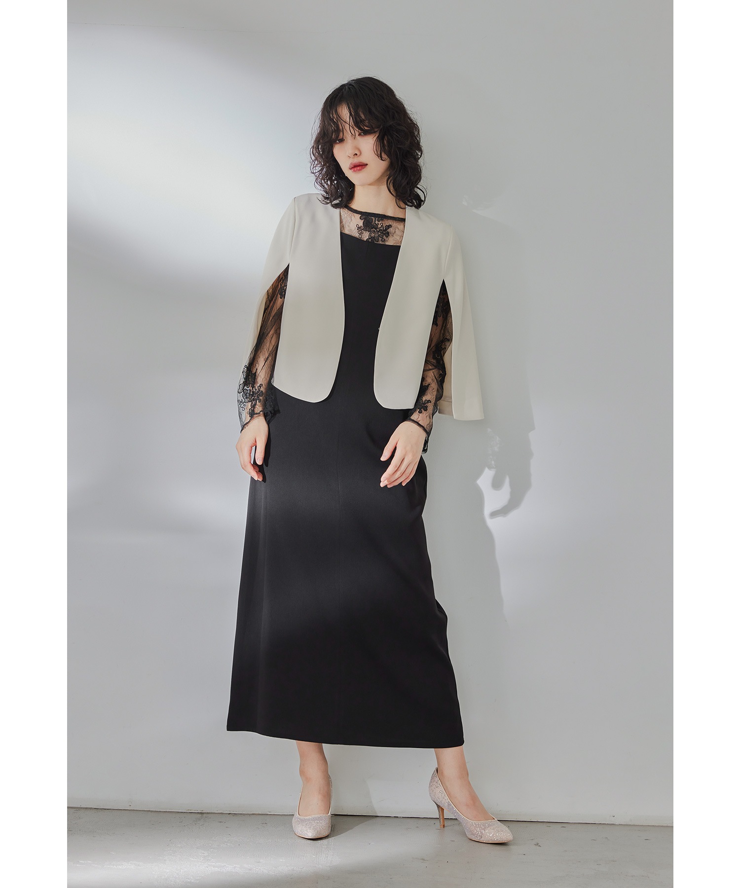 マントスリーブジャケット フォーマル レディース 結婚式 ボレロ 羽織 上着 薄手 アウター 袖スリット スリットスリーブ ショート丈 無地 体型カバー 二の腕カバー お呼ばれ パーティー 二次会