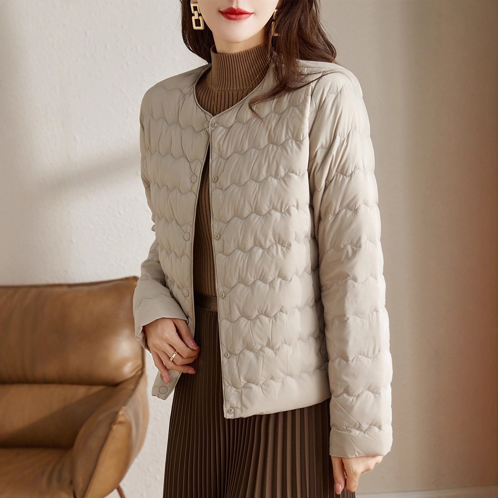 波模様の薄手ラウンドネックダウンライナーレディース2025秋冬新作ファッション軽量暖かいインナーウェア暖かいダウンジャケットレディース