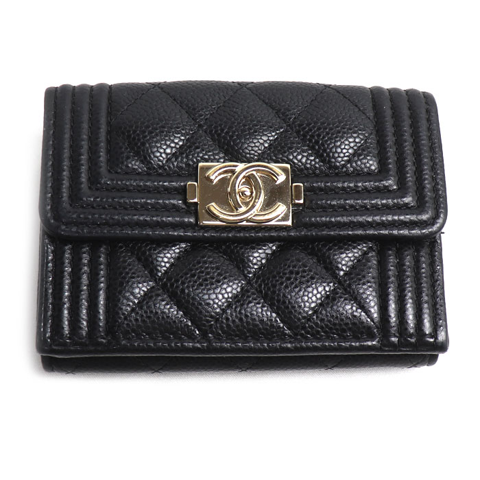 CHANEL シャネル ボーイシャネル マトラッセ 三つ折り財布 ブラック A84432 レディース 中古