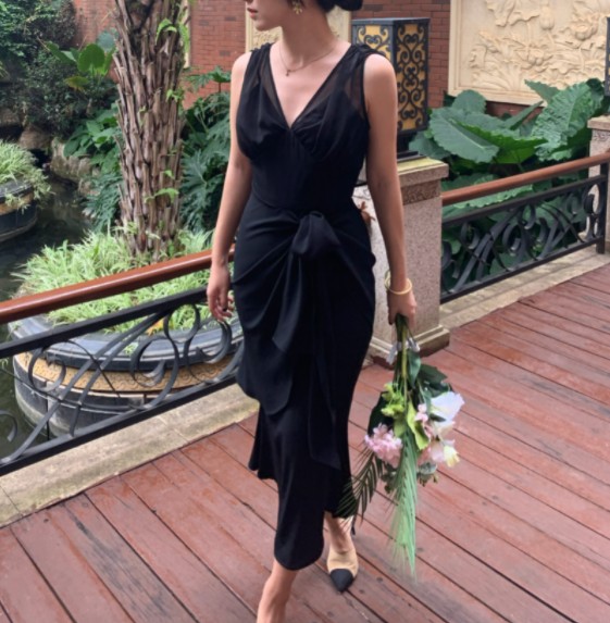 パーティードレス 黒 クラシカル マーメイドライン エレガント 結婚式 二次会