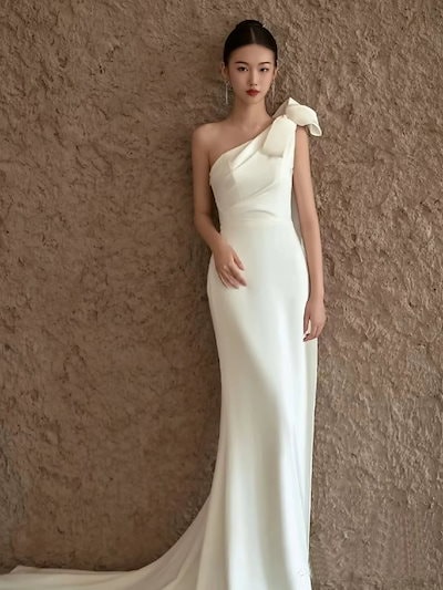 ワンショルダーのドレス ホワイトサテン ウェディングドレス マーメイドドレス 卒業式 結婚式 二次会 花嫁 披露宴 演奏会