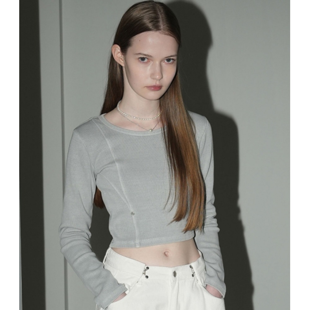 アヴァンドレス 3D柄ロングティーピグメントブルー