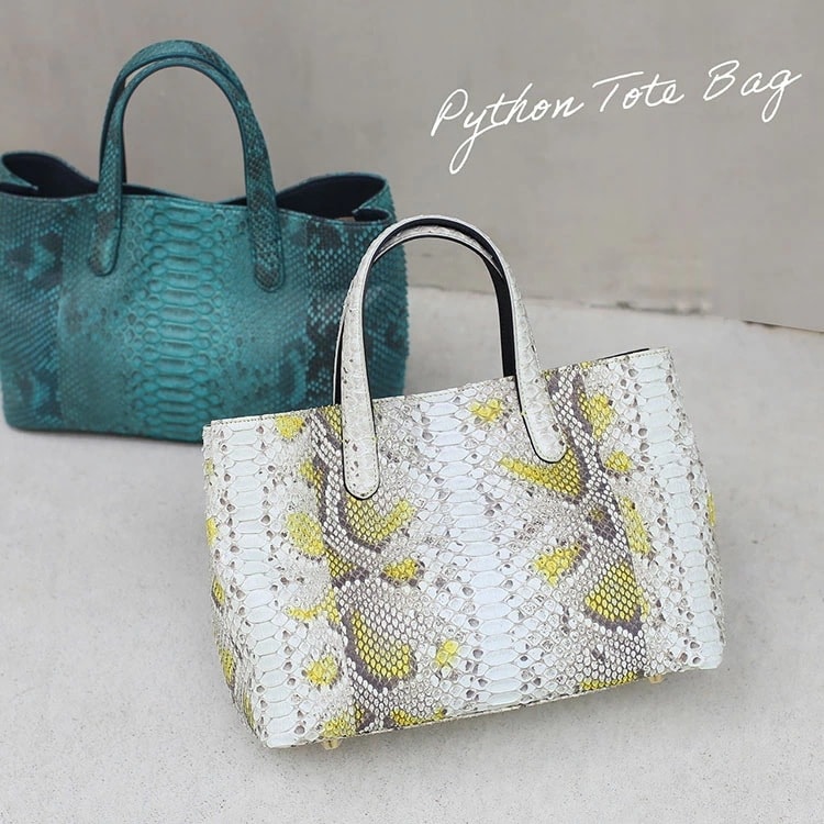 パイソン トートバッグ レディース 軽量 軽い かばん レザー ヘビ革 本革 バッグ 蛇革 パイソン柄 トート 小さめ きれいめ ハンドバッグ ミニバッグ ミニ ブラック 黒 白 フォーマル 通勤 女