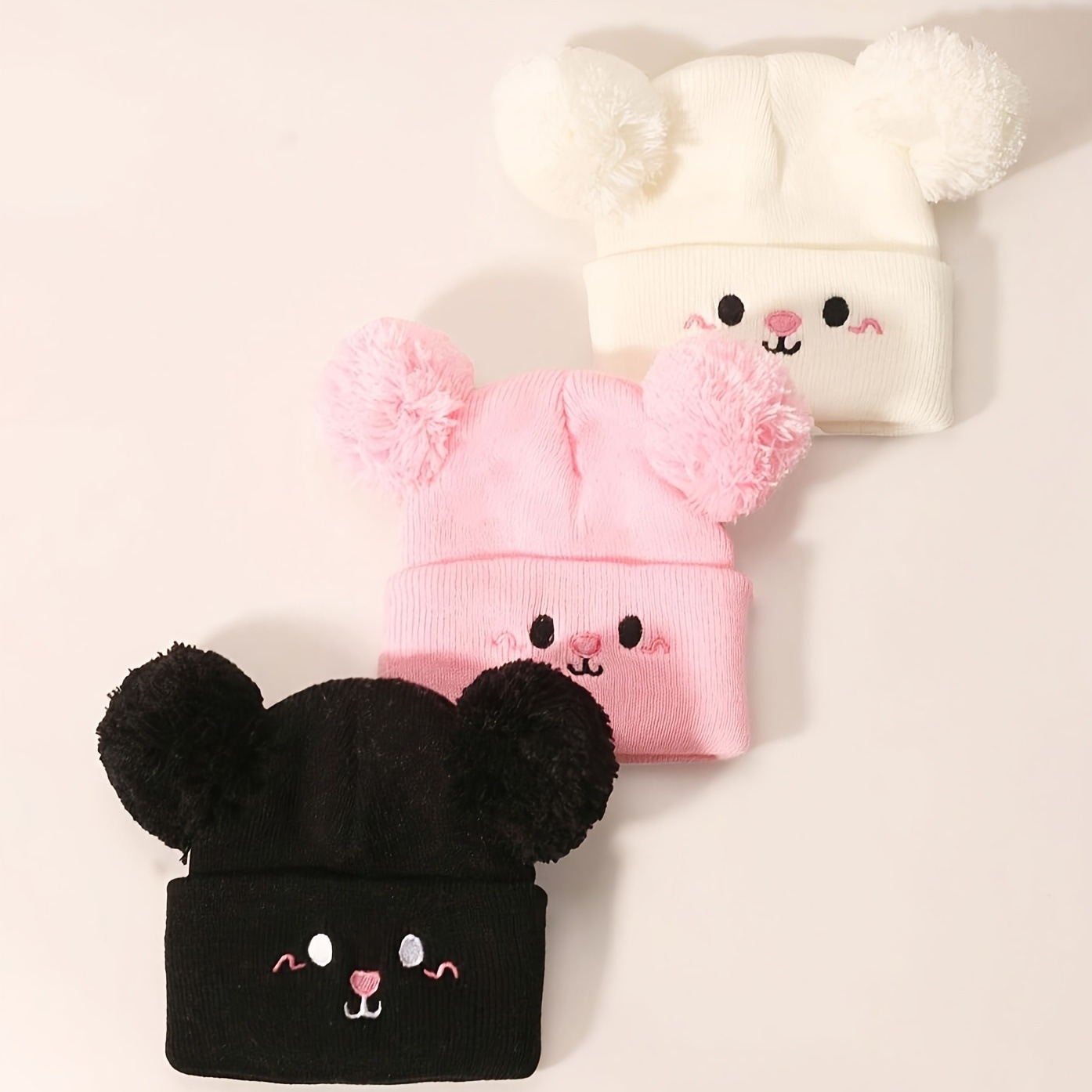 パック BBAHHAHAT ベビーニット帽 刺繍された顔とポンポン付き 伸縮性のあるアクリル製 手洗いまたはドライクリーニング ホワイト オールシーズン デイリーカジュアルウェア クリスマス アニメ