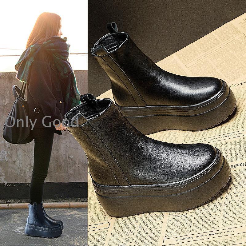 ブーツ レディース ショートブーツ エンジニアブーツ 厚底ブーツ バックルベルト 太ヒール 黒 バイク用ブーツ ぺたんこ 疲れない 歩きやすい 5,206円