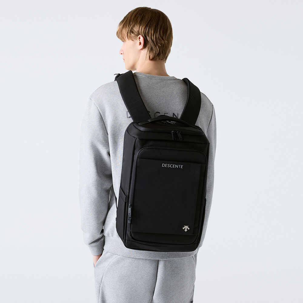 デサント ドス デュアル バックパック 25L カード財布 & シューズバッグ SR123UBP10