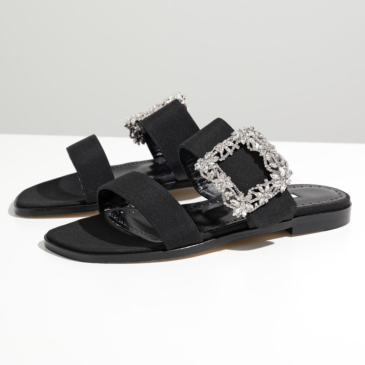 MANOLO BLAHNIK マノロブラニク サンダル TITUBAFLAT JEWEL CREPDECHINE CREPE DE CHINE 010 220-0394 レディース 靴 1/BLCK