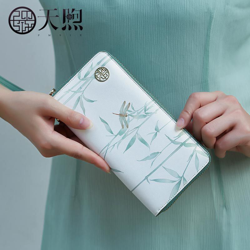 日本と韓国の新作ファッション 長財布 ショートウォレット 小銭入れ さいふ 折り財布 本革 レディース財布 シンプル 極薄 三層 耐磁 高級 ソフトレザー ダブルジッパー035