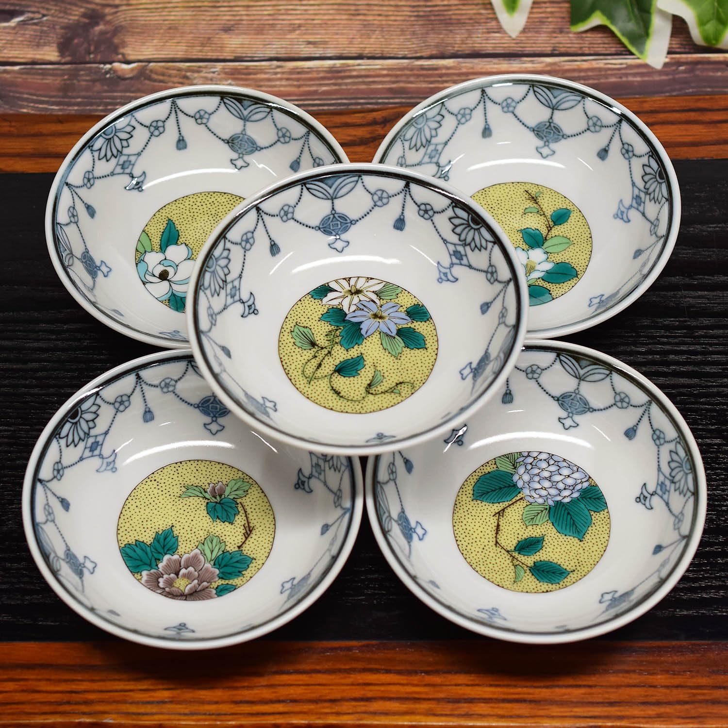 和座の蔵 おしゃれ 食器 焼き物 九谷焼 小鉢 5個セット 吉田屋草花 陶器 高級 ブランド 和食器 和柄 取り皿 日本製 結婚祝い プレゼント お返し 内祝い ギフト