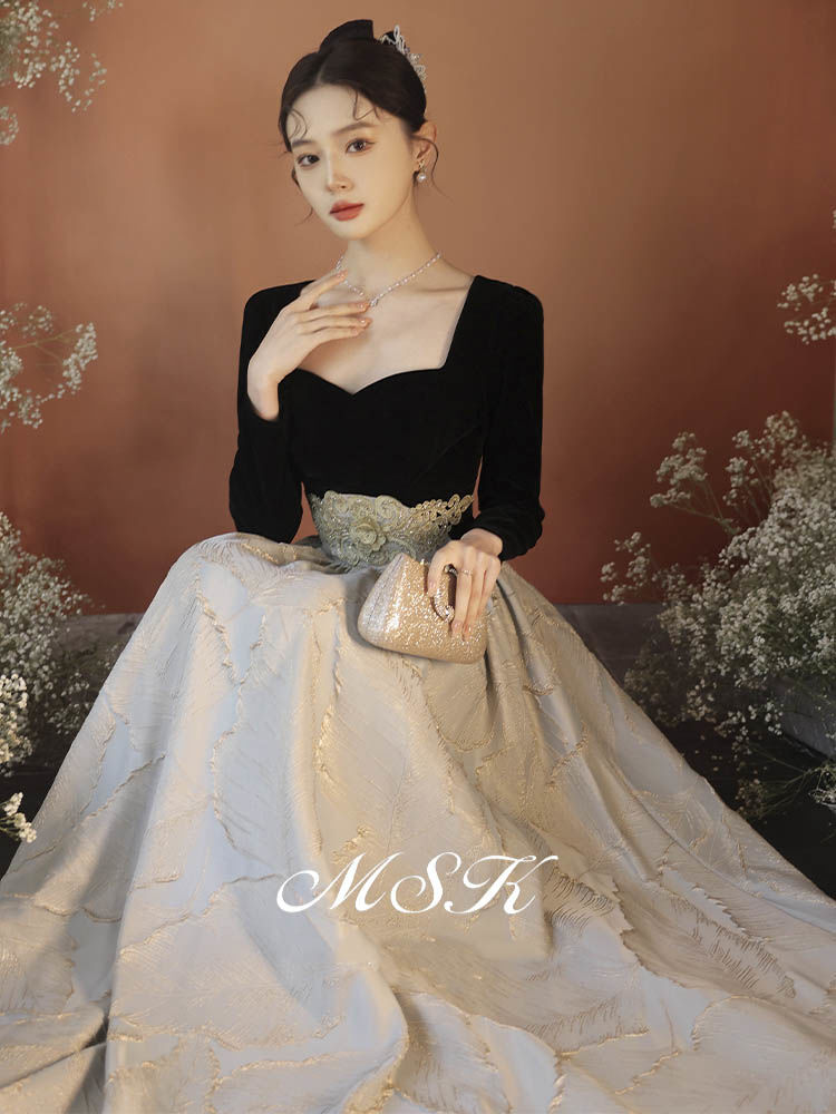 高級感のあるの小さな黒のイブニングドレスは高級感があり高級感がありニッチな学生成人式年次総会の司会者が普段着用できます30%制限