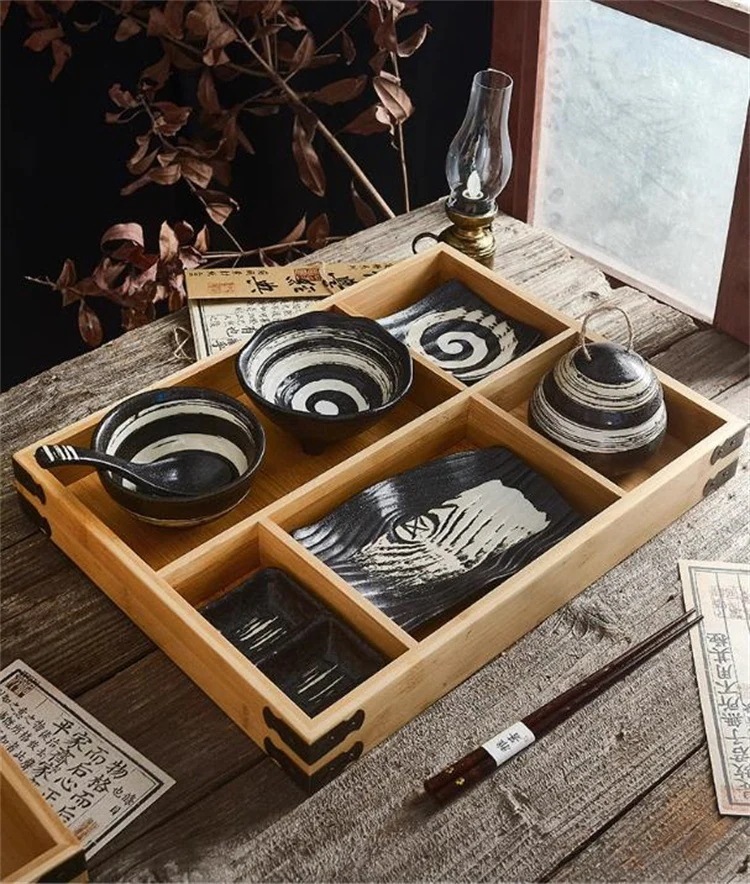 【急速出荷!】早い者勝ち 一人用陶器食器セット 竹製トレイ付き デザイン分格プレート 感コンパクト食器