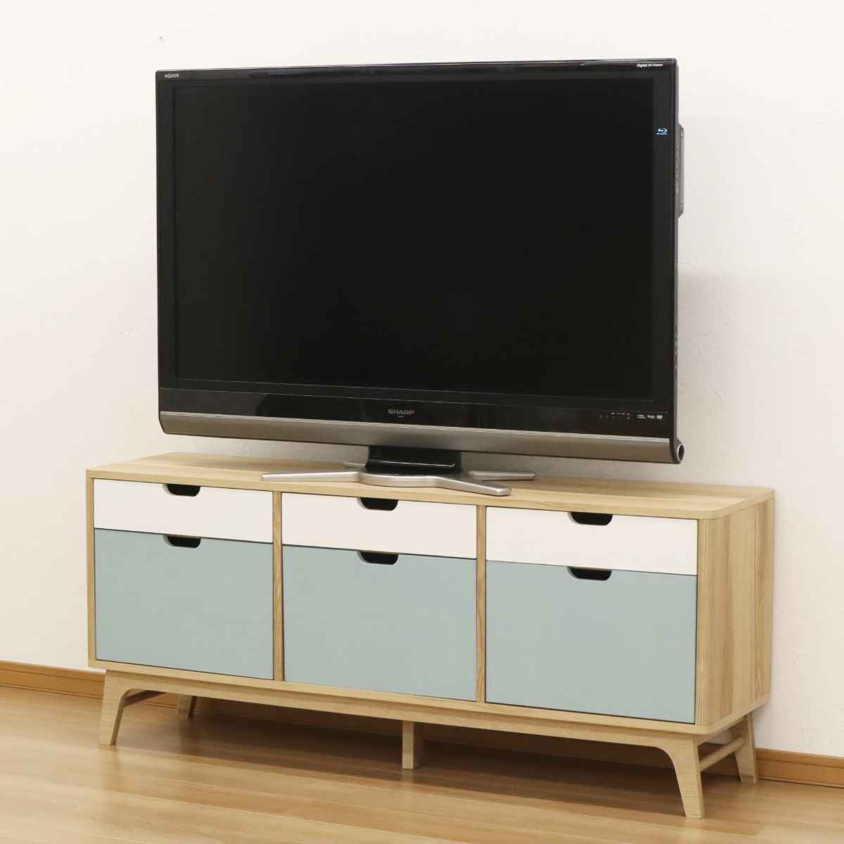 ローキャビネット 北欧風 引出し 3枚扉 幅150cm キャビネット 収納棚 棚 ラック テレビ台 収納 リビングボード ローボード 家具 リビング収納 北欧 チェスト