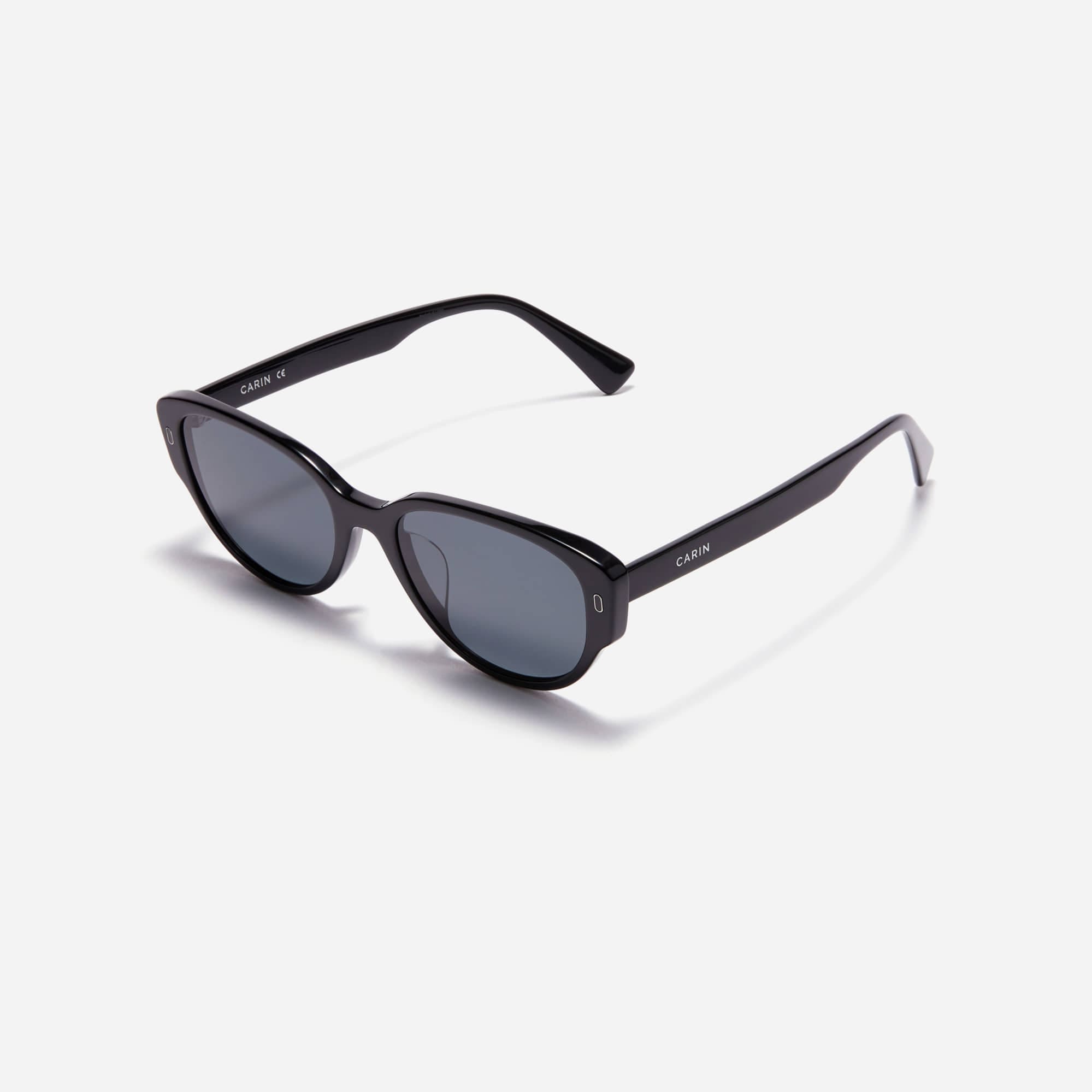 Qoo10] CARIN [企画限定] [NEWJEANS 着用] : バッグ・雑貨