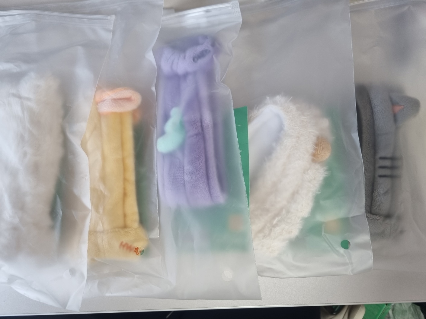 [ON HAND] PPULBATU WARI WARI TOMORROW X TOGETHER POP-UP MD OFFICIAL OFFICIAL LIGHT STICK COVER