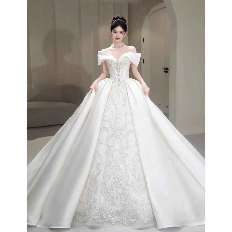 ワンショルダー ウェディングドレス 花嫁 2025 新作 サテン メイン ウェディングドレス 重工業 質感 小宮殿風