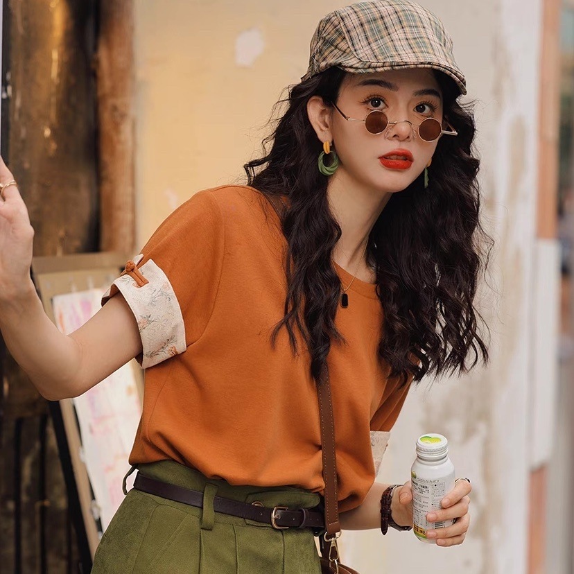 レディース トップス Tシャツ 半袖 Uネック ラウンドネック フェミニン ストリート 異国風 かわいい 大人可愛い きれいめ カジュアル 上品 おしゃれ レトロ こなれ感 ラフ ガーリー 抜け感