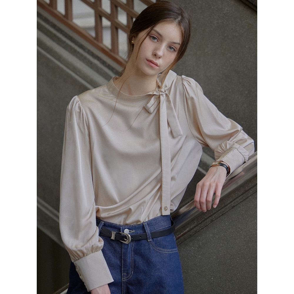 レターフロムムーンシャインペンダントタイブラウス（2色）