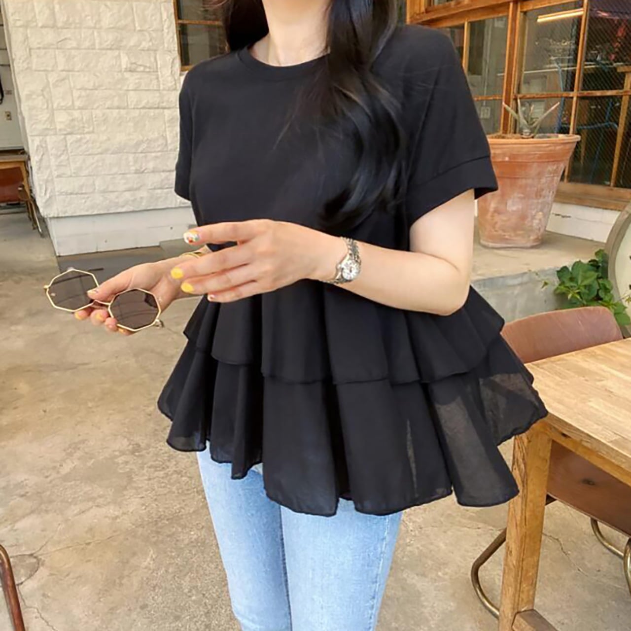 ティアードフリルTシャツ トップス Tシャツ 袖あり 半袖 ラウンドネック フレア フリル かわいい 大人可愛い シンプル カジュアル 大人 おしゃれ お洒落 大人可愛い 大人女子 こなれ感 ラブリー 6,073円