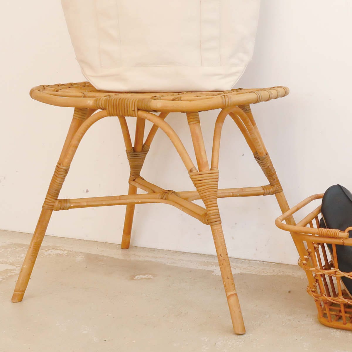 JUGLAS レクトスツール ラタン 高さ41cm 籐 ユグラ スツール ベンチ イス ラタン家具 腰掛 ラタン製 完成品 チェア 軽量 コンパクト 玄関 籐家具 1人掛 インテリア